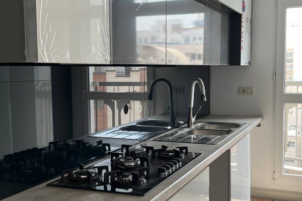 شیشه بین کابینتی لاکوبل سکوریت مدل هایگلاس مشکی