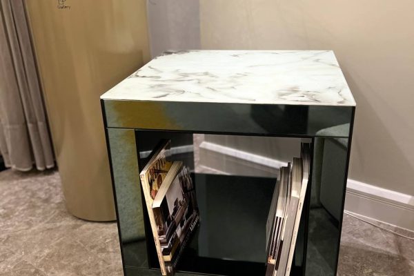 میز دکوری آینه‌ای مدل Royal Cube